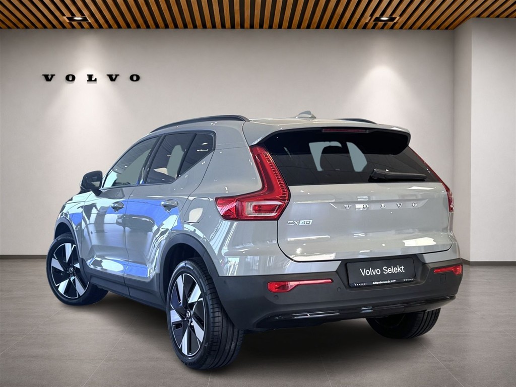 Volvo EX40 Core billede 2