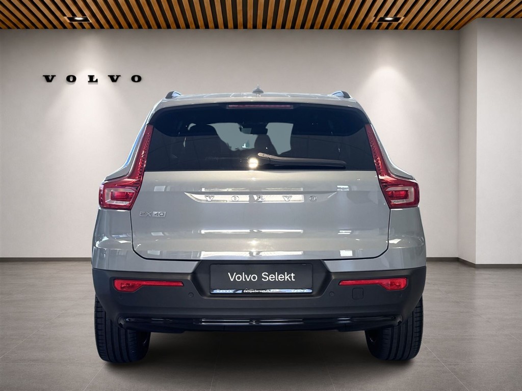 Volvo EX40 Core billede 4