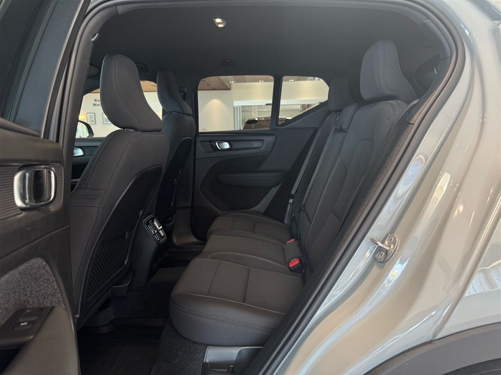 Volvo EX40 Core billede 9