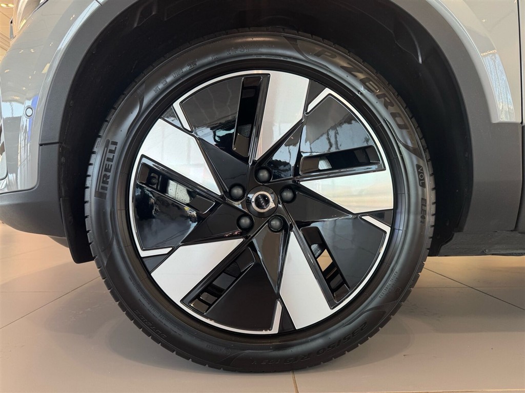 Volvo EX40 Core billede 25