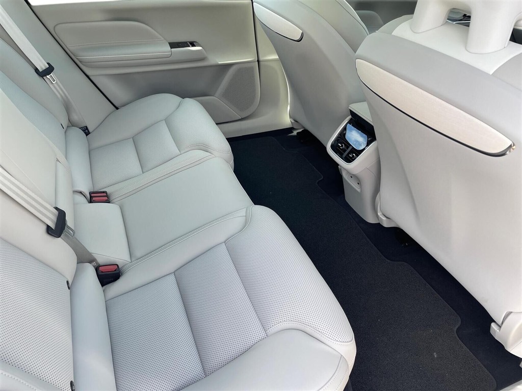 Volvo ES90 Ultra billede 12