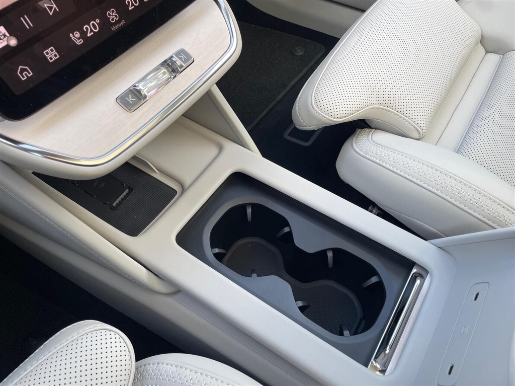 Volvo ES90 Ultra billede 15