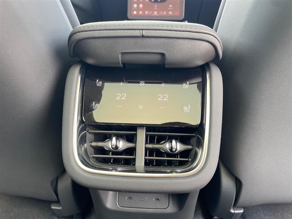 Volvo ES90 Ultra billede 18