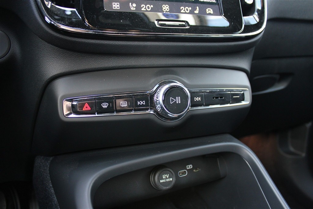 Volvo XC40 Plus billede 16