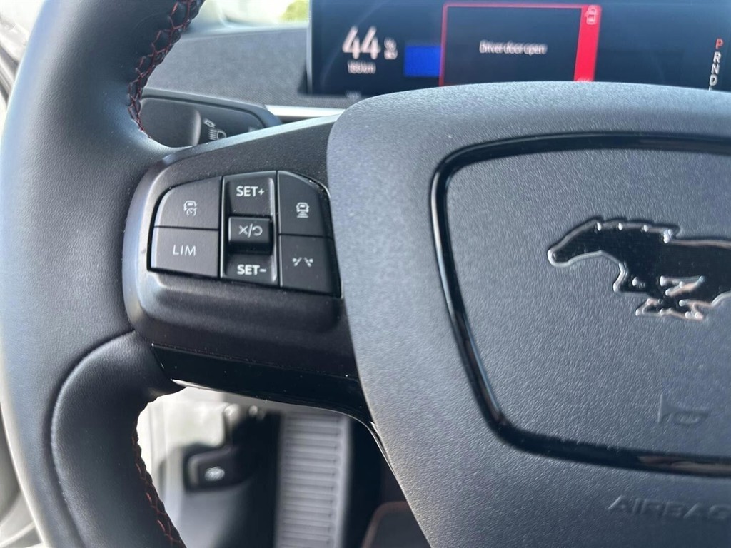 Ford Mustang Mach-E UR Premium billede 9