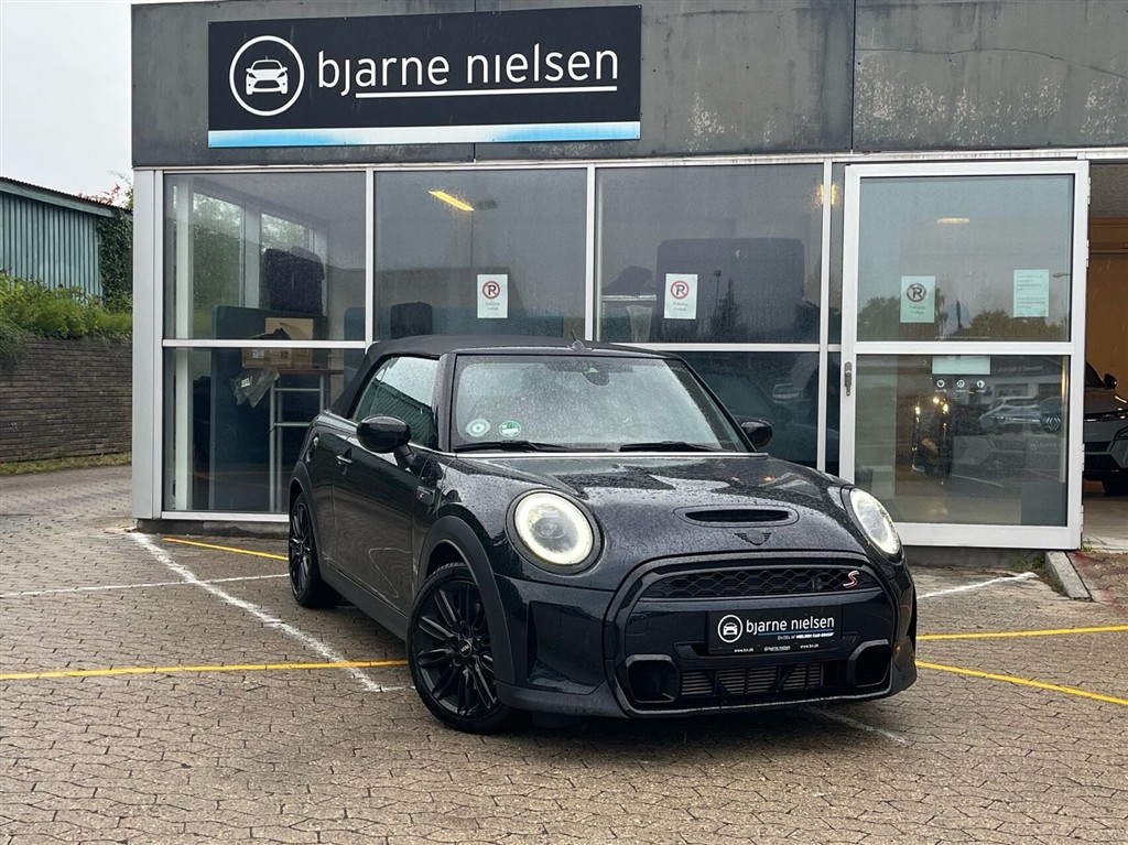 Mini Cooper Essential