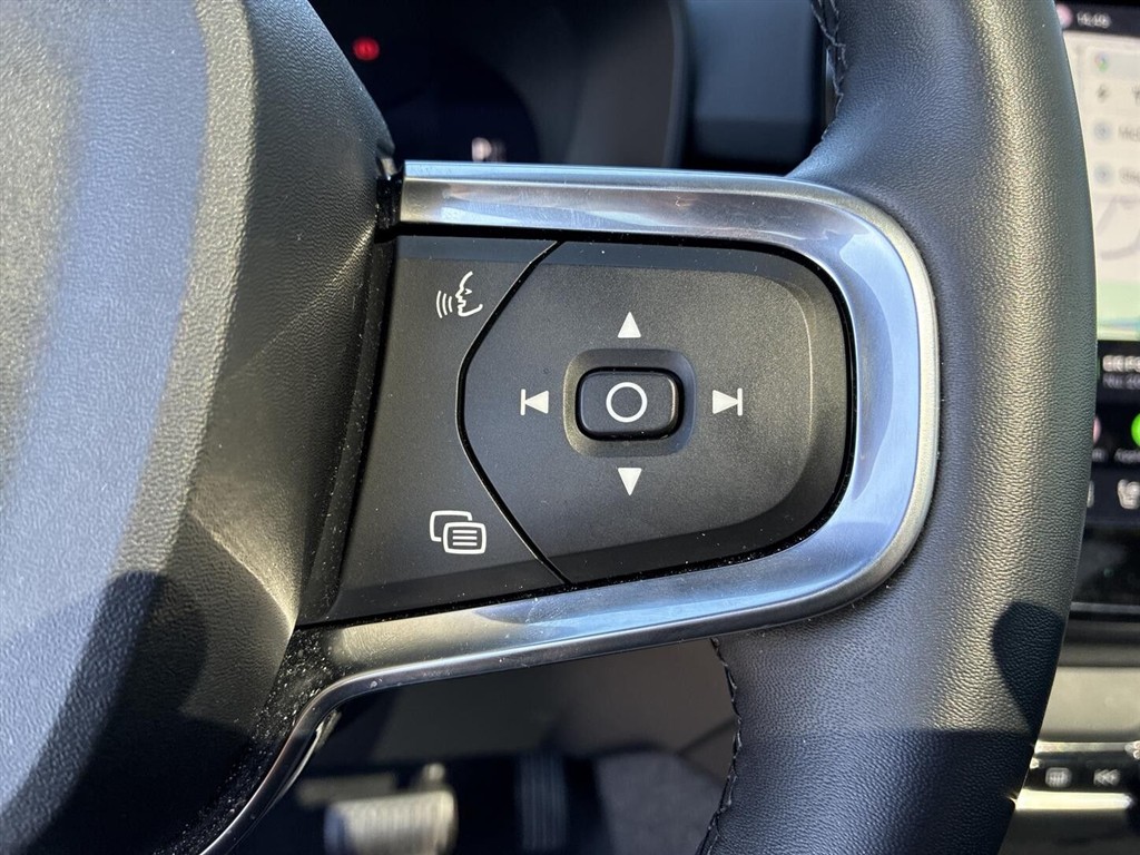 Volvo EC40 Black Edition billede 10