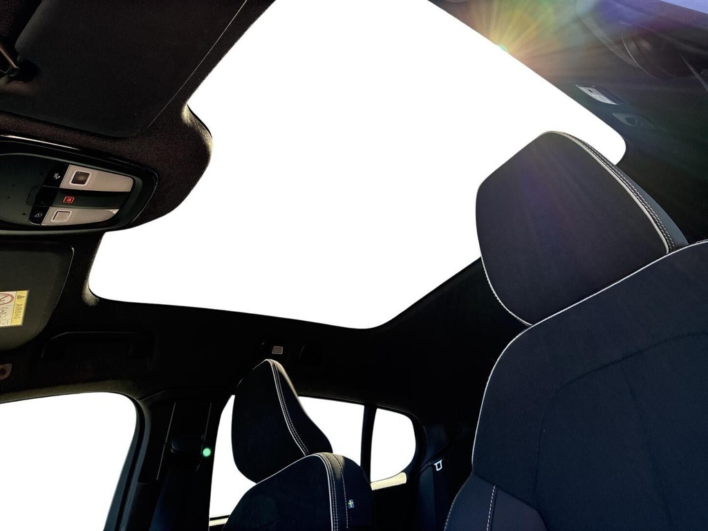 Volvo EC40 Black Edition billede 15