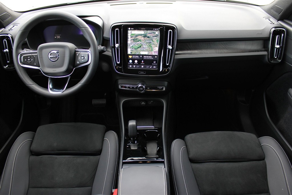 Volvo XC40 Plus billede 6