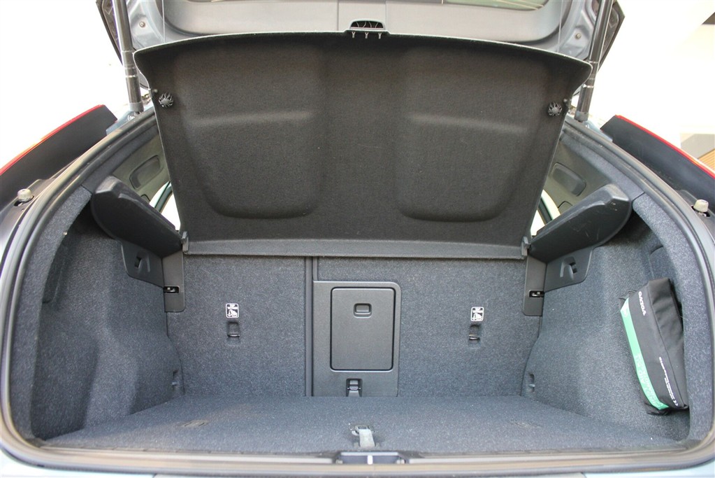 Volvo XC40 Plus billede 14