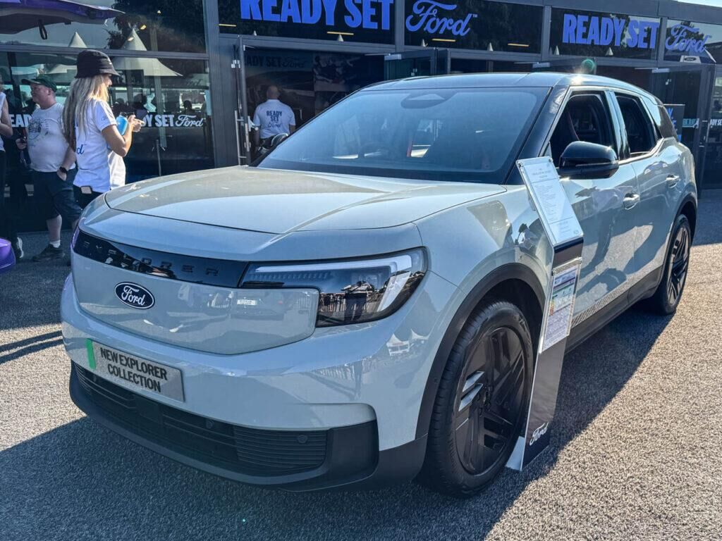 Ford Explorer UR Collection