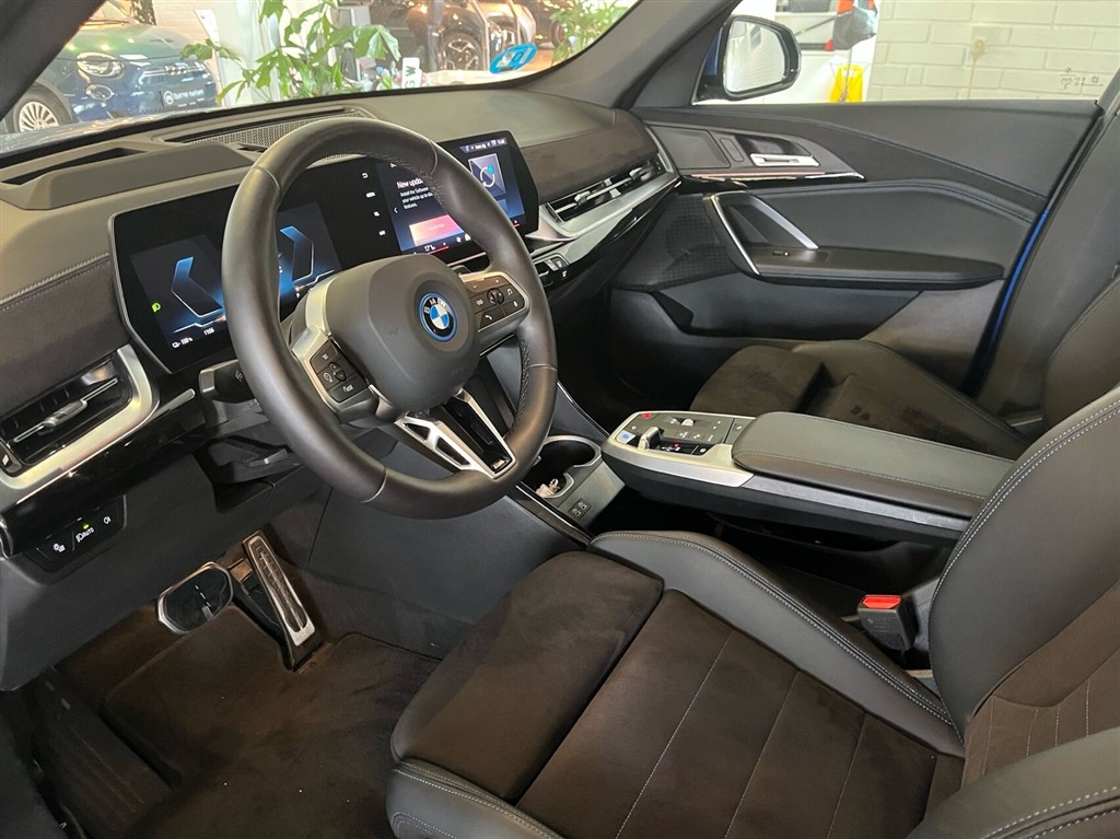 BMW iX1 M-Sport billede 4