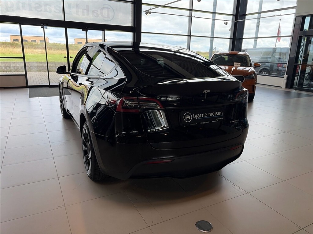 Tesla Model Y Long Range billede 3