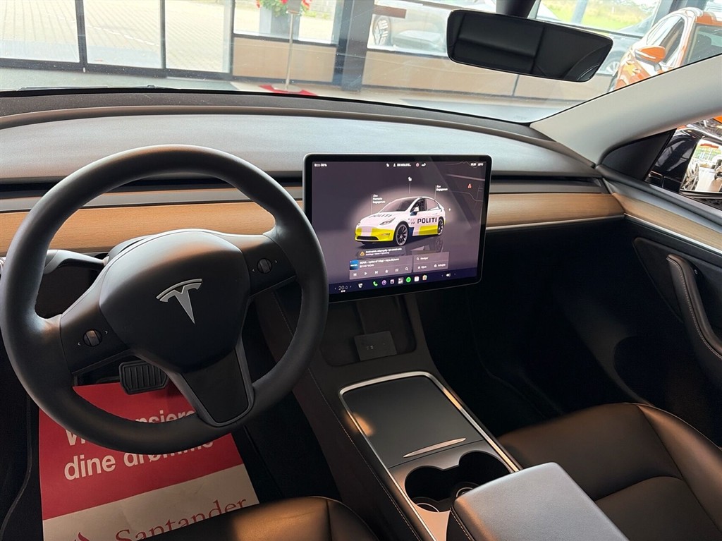 Tesla Model Y Long Range billede 8