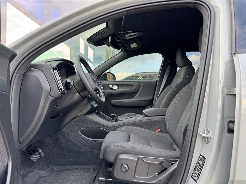 Volvo EX40 Core billede 4