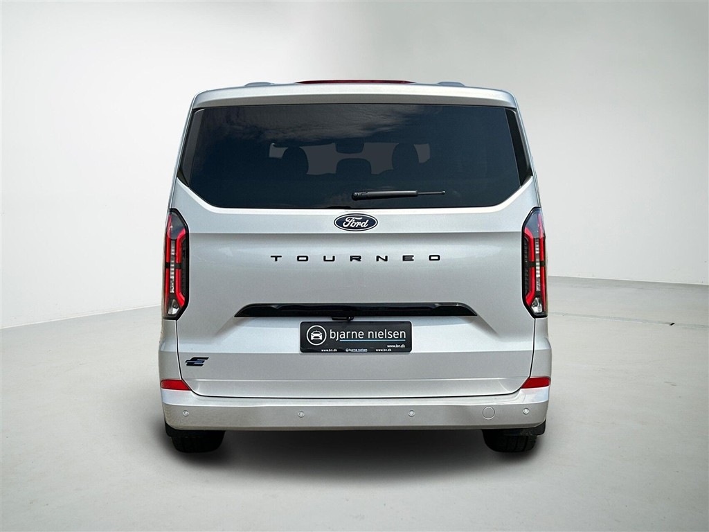 Ford E-Tourneo Custom Titanium X