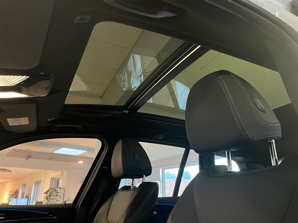 BMW iX3 M-Sport Charged billede 4