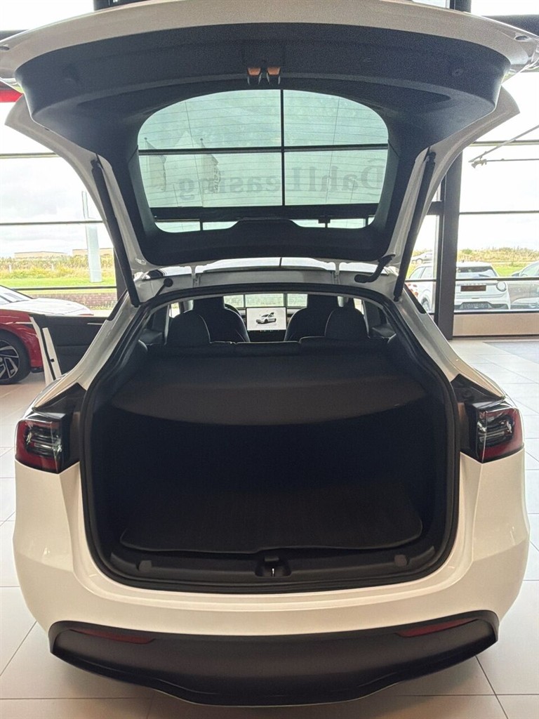 Tesla Model Y Performance billede 10