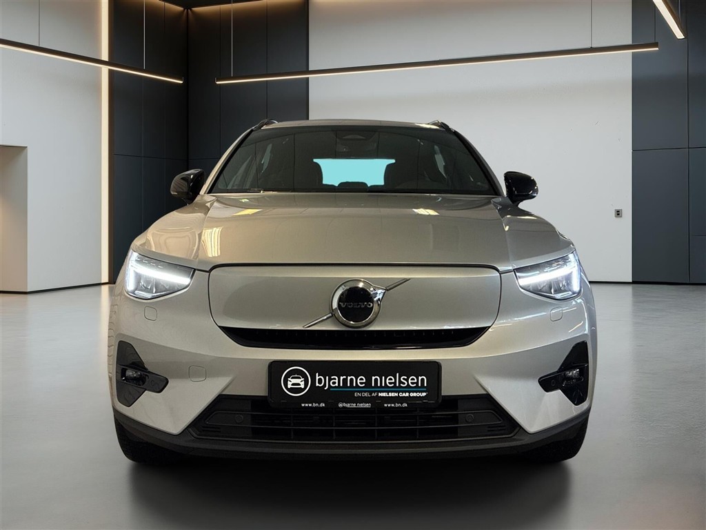 Volvo XC40 Plus billede 2
