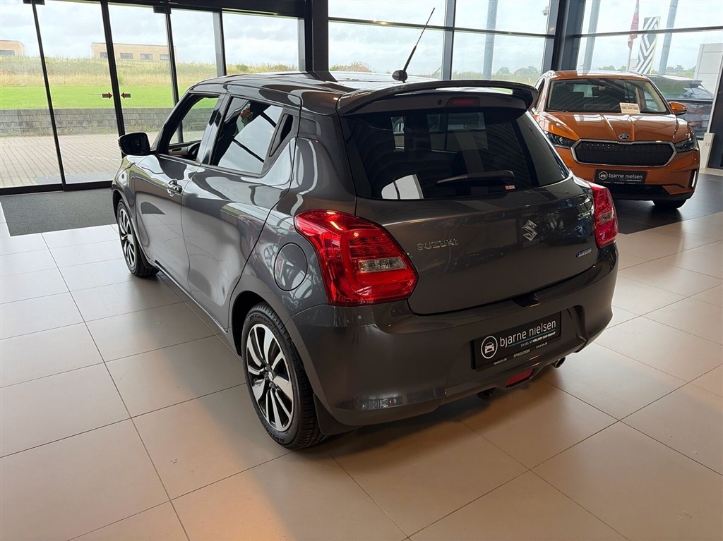 Suzuki Swift Exclusive Gold billede 3