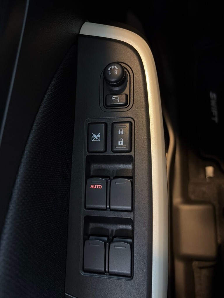 Suzuki Swift Exclusive Gold billede 20