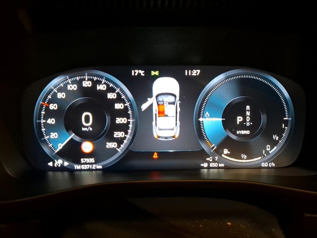 Volvo XC40 Plus billede 8