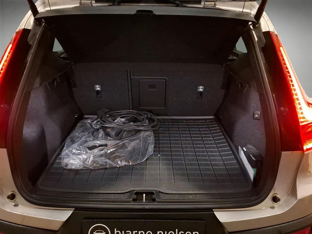 Volvo XC40 Plus billede 12
