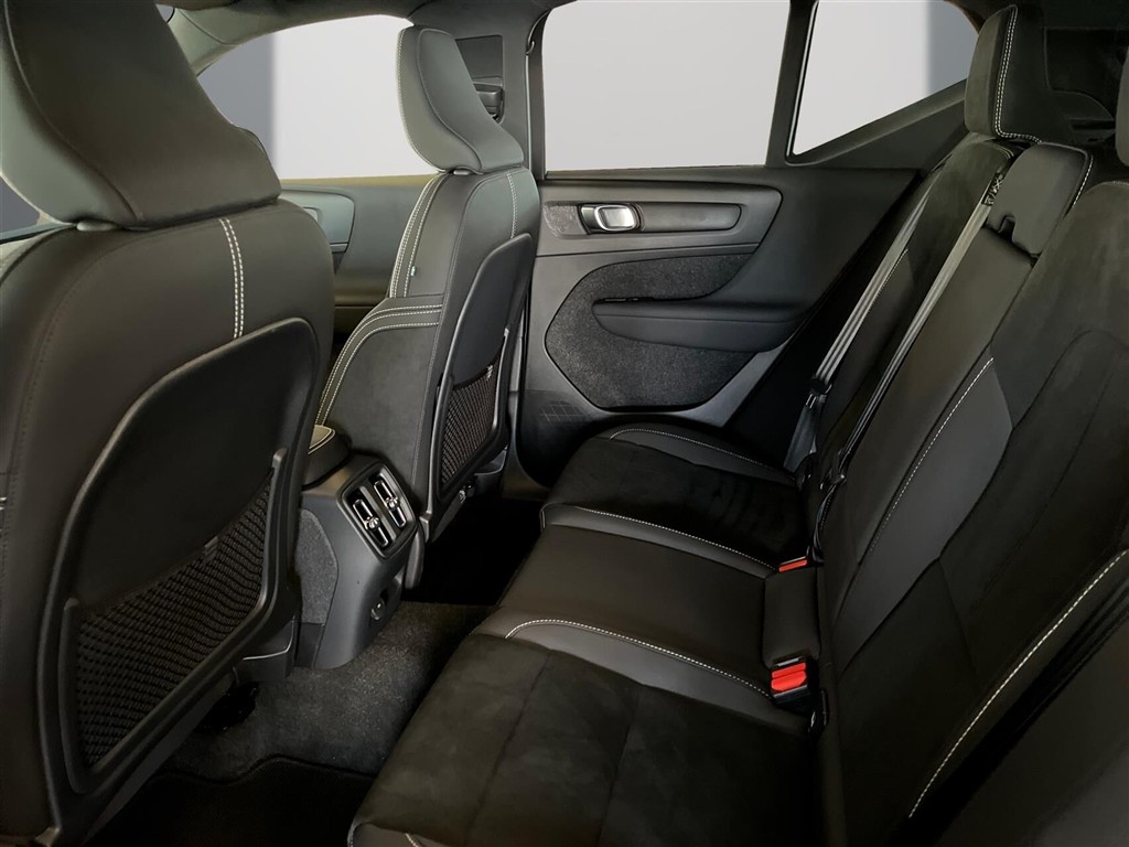 Volvo XC40 Plus billede 8