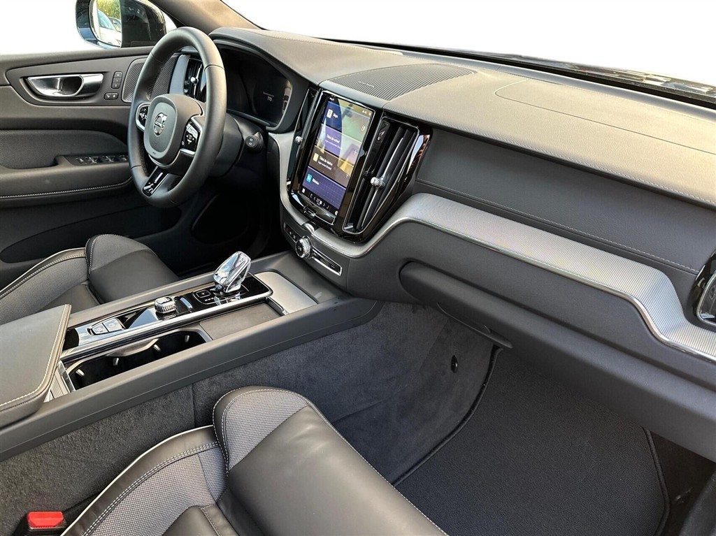 Volvo XC60 Black Edition billede 11