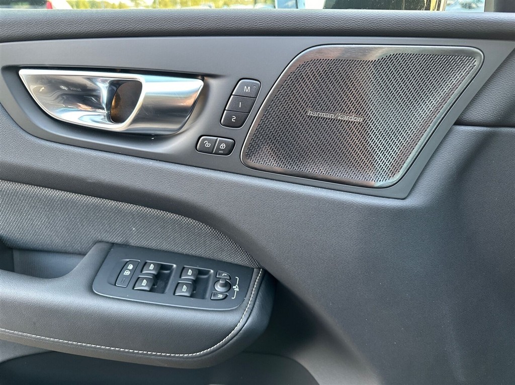 Volvo XC60 Black Edition billede 20