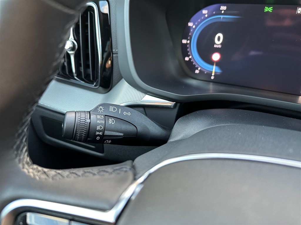 Volvo XC60 Black Edition billede 19