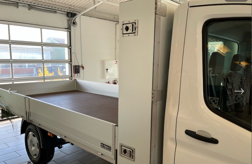 Ford Transit Trend generic.image 8