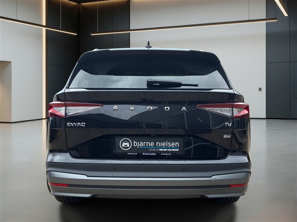 generic.car generic.image 3