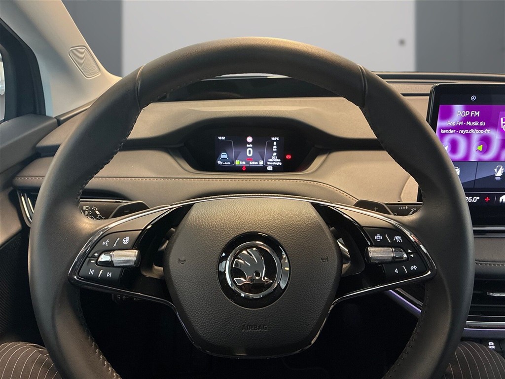 generic.car generic.image 12