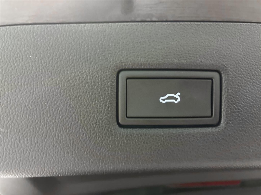Ford Explorer UR Premium billede 24