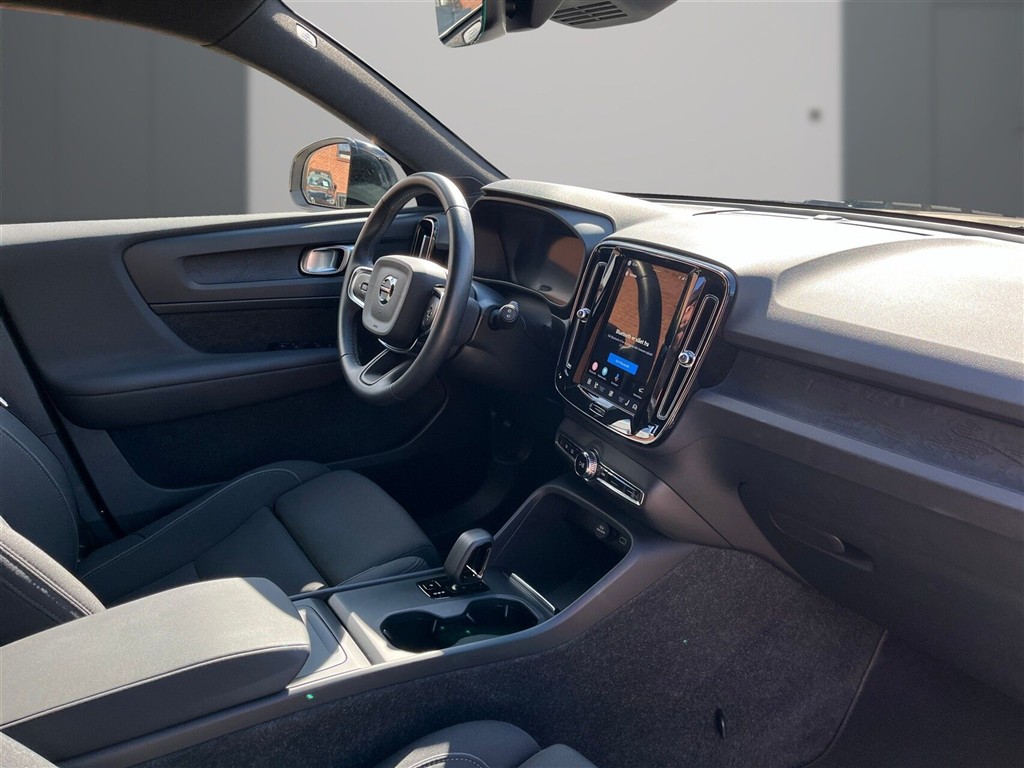 Volvo EX40 Core billede 8