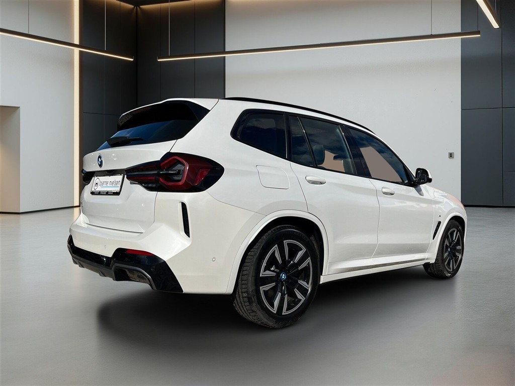 BMW iX3 M-Sport Charged billede 4