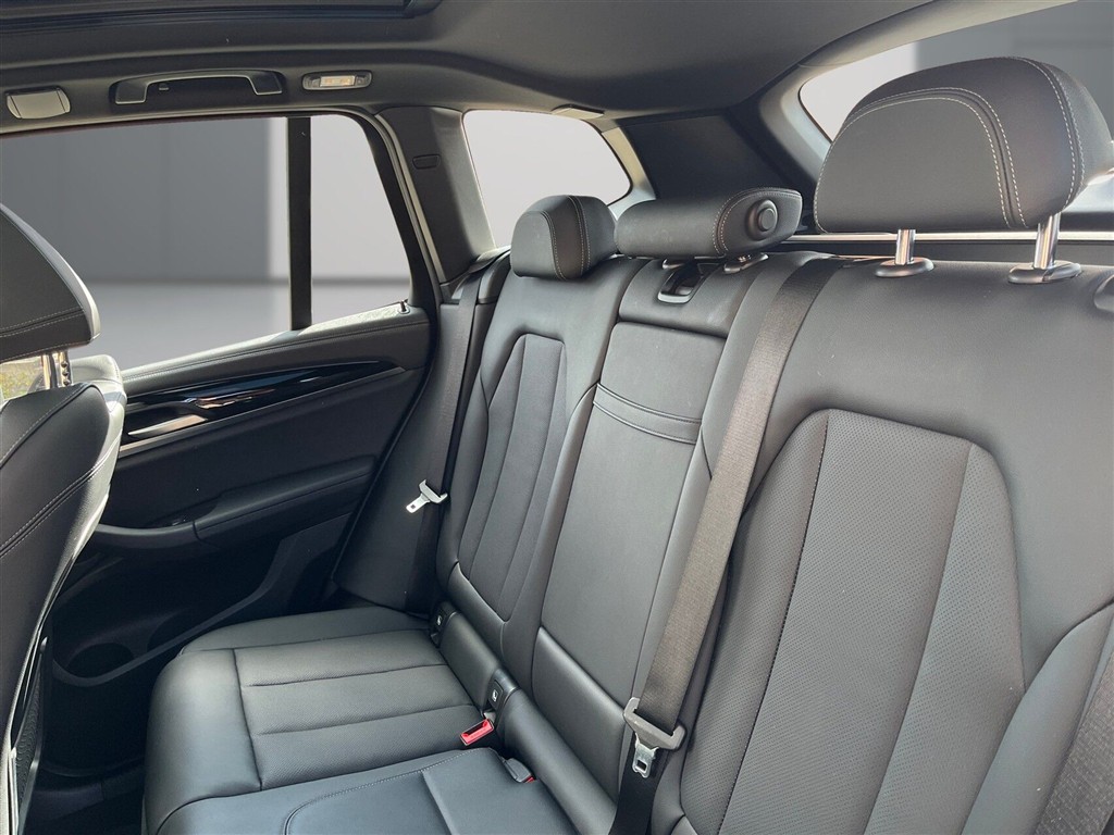 BMW iX3 M-Sport Charged billede 11