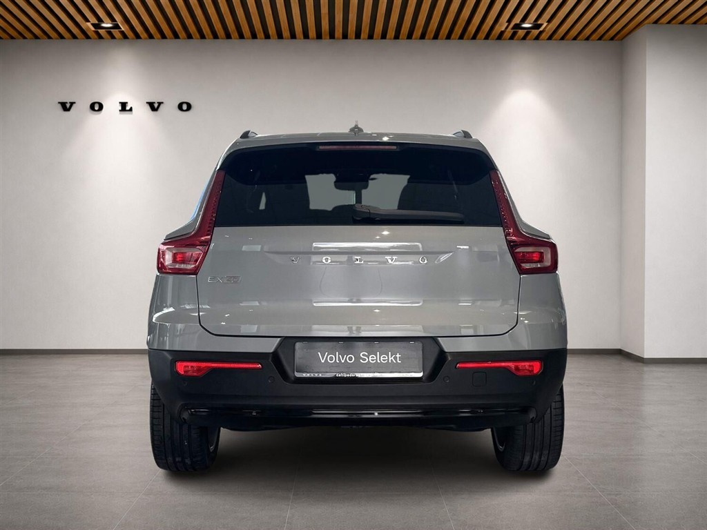 Volvo EX40 Core billede 4