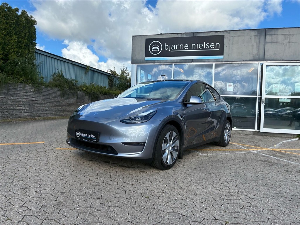 Tesla Model Y Long Range