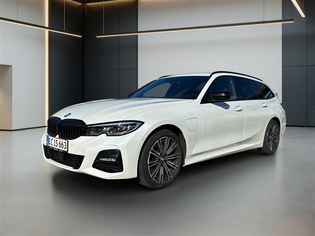 BMW 330e M-Sport