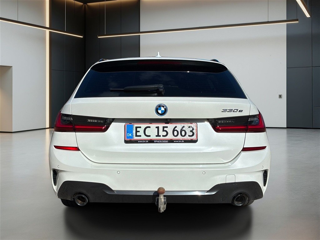 BMW 330e M-Sport billede 3