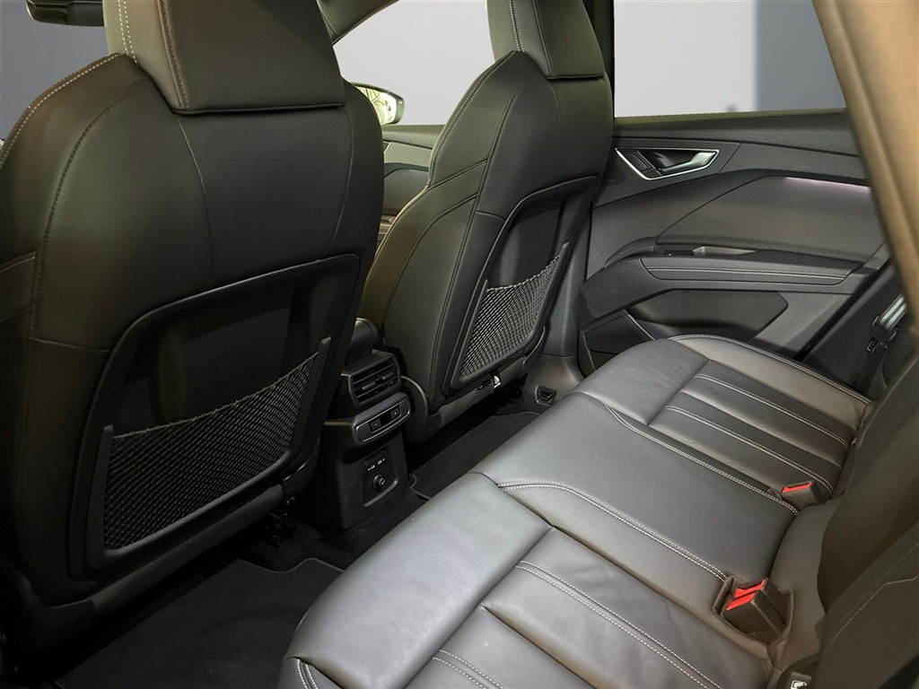 Audi Q4 S Line billede 12