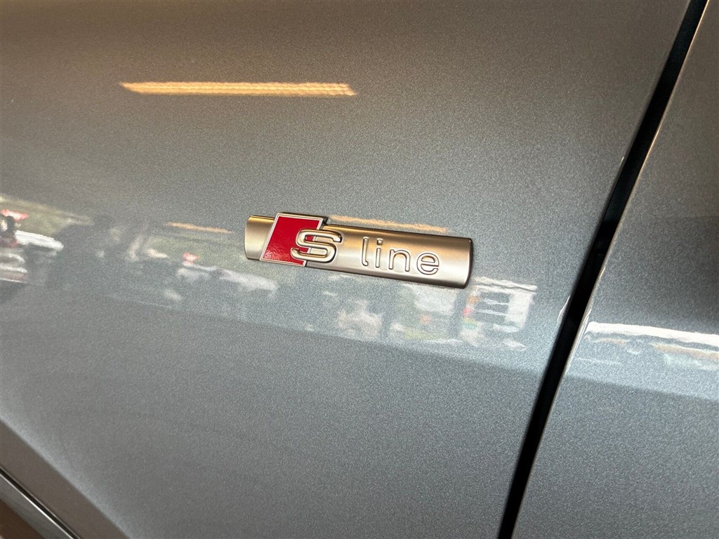 Audi Q4 S Line billede 23