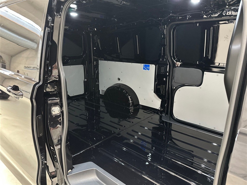 Ford Transit Custom Limited billede 12