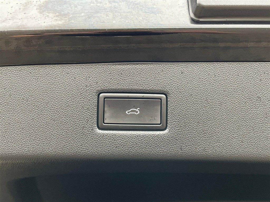 Ford Explorer UR Premium billede 19