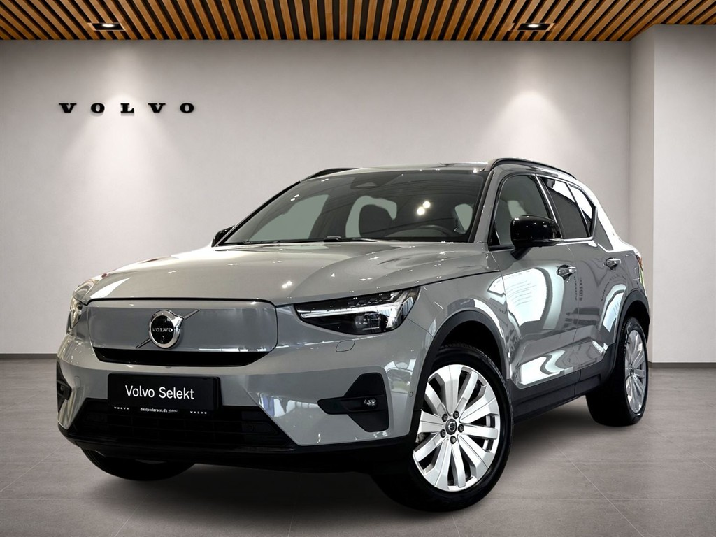 Volvo EX40 Core