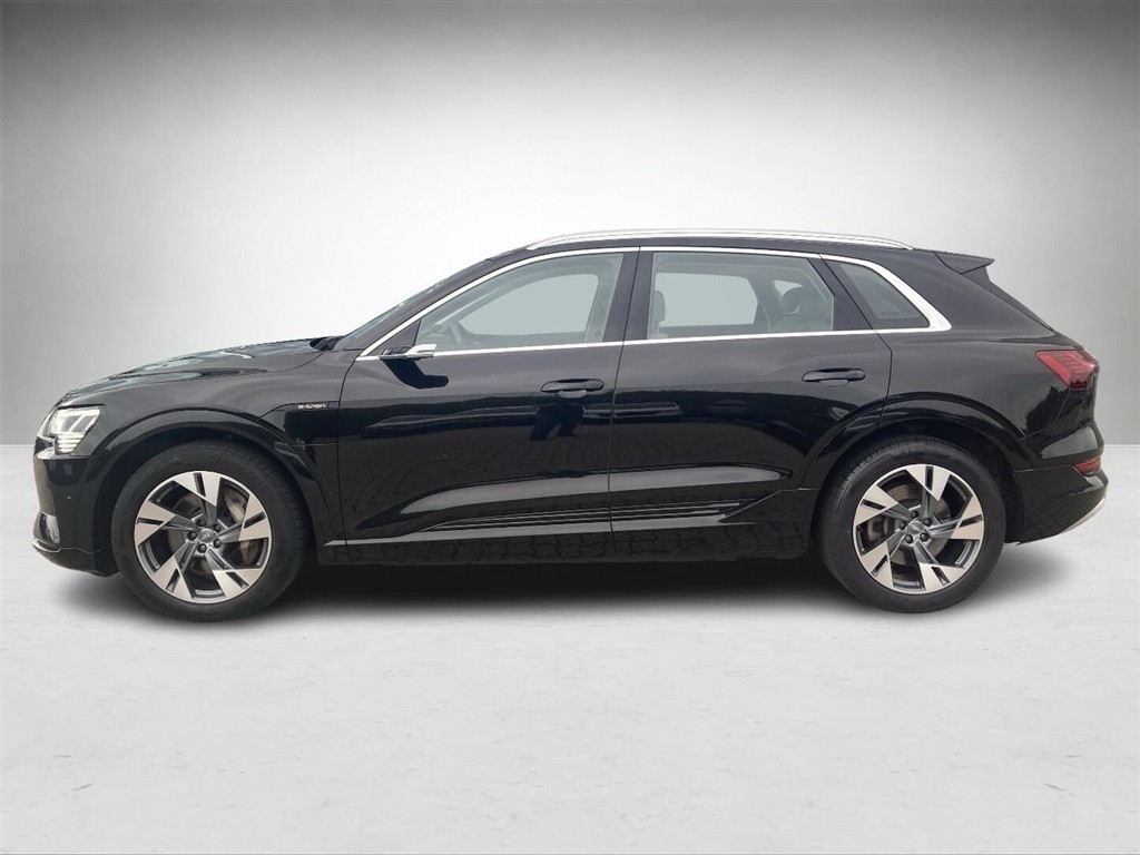Audi E-tron Advanced Prestige generic.image 3