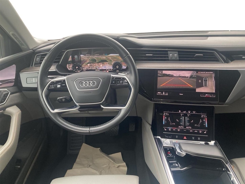 Audi E-tron Advanced Prestige generic.image 11