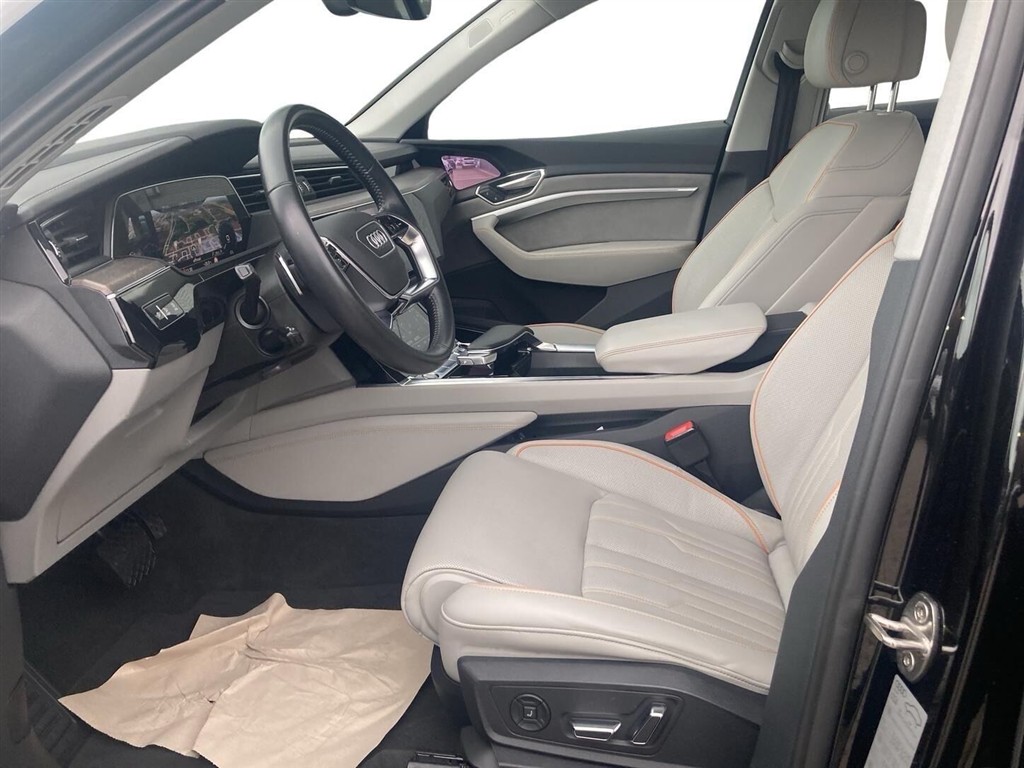 Audi E-tron Advanced Prestige generic.image 12
